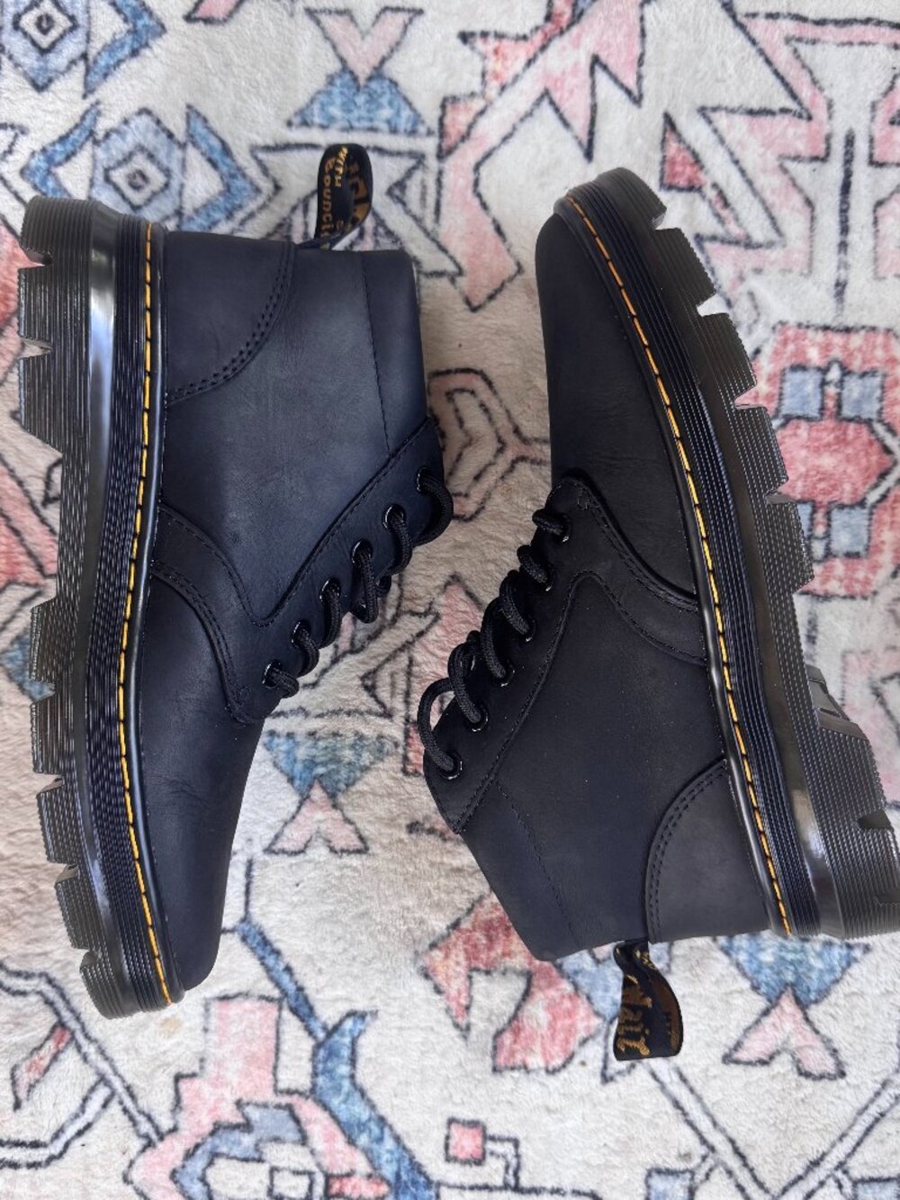 Dr Martens Bonny Leather Casual Boots - size 8 Womens